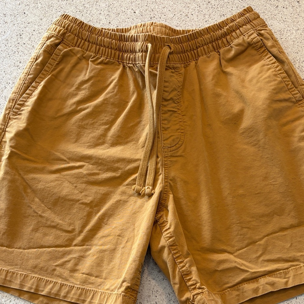 Vans Men's Tan Flat Front Shorts